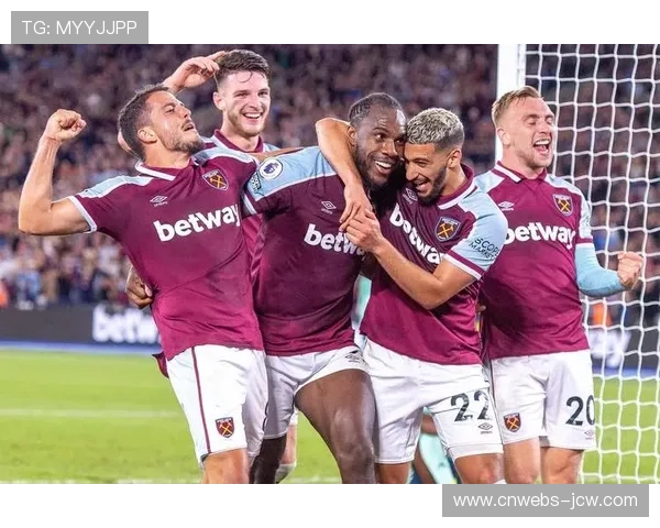 切尔西3-2逆转西汉姆联，英超历史上首次半场两球落后下逆转