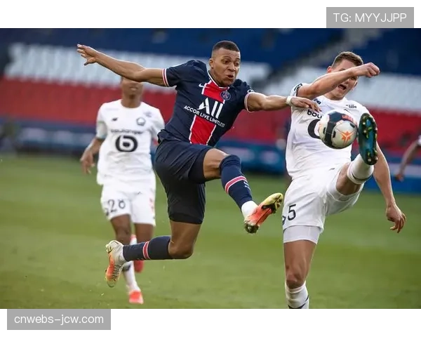 消息：为吸引亚洲转播商，2026-27赛季法甲多场比赛开球时间将提前至巴黎时间中午。